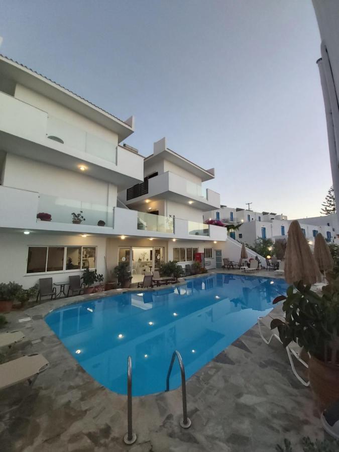 Pánormos Kasteli Studios & Apartments מראה חיצוני תמונה